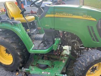 Main image John Deere 3520