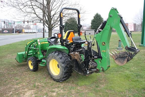 Image of John Deere 3520 equipment image 2