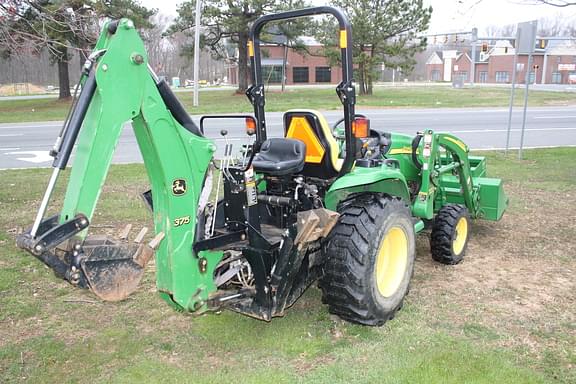 Image of John Deere 3520 equipment image 3