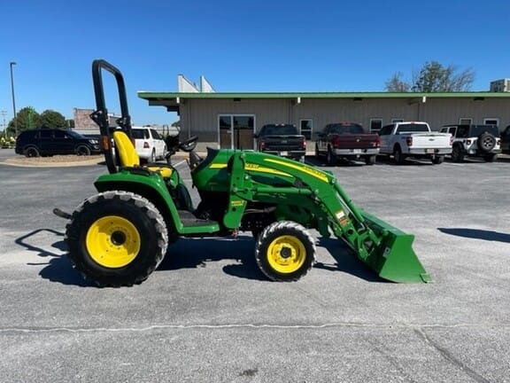 Main image John Deere 3520