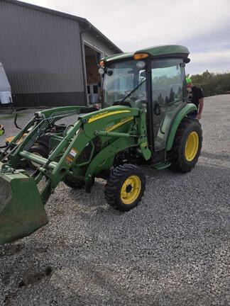 Image of John Deere 3520 equipment image 1