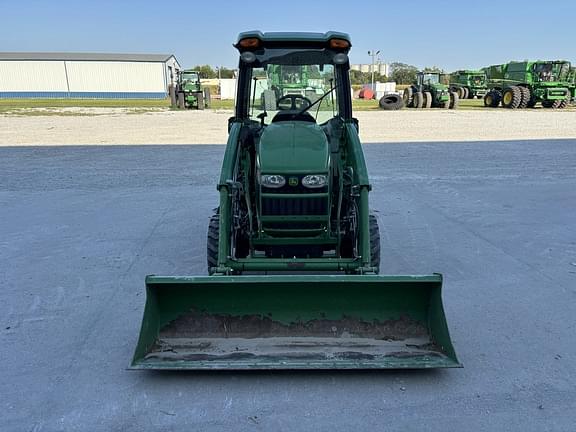 Image of John Deere 3520 equipment image 1