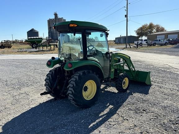 Image of John Deere 3520 equipment image 2