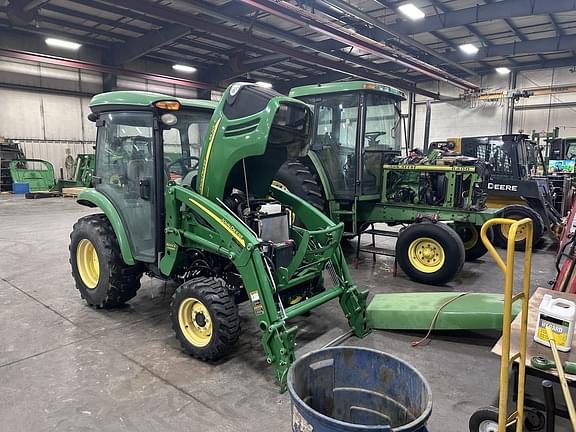 Image of John Deere 3520 equipment image 3