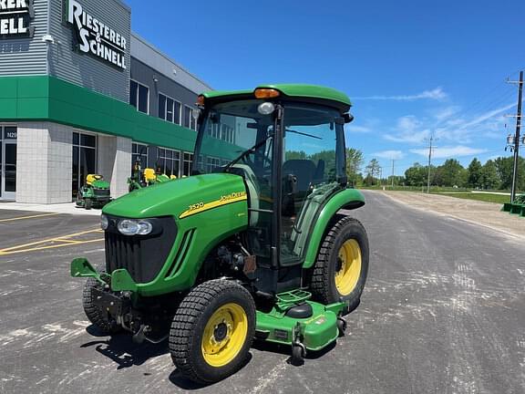 Image of John Deere 3520 equipment image 2