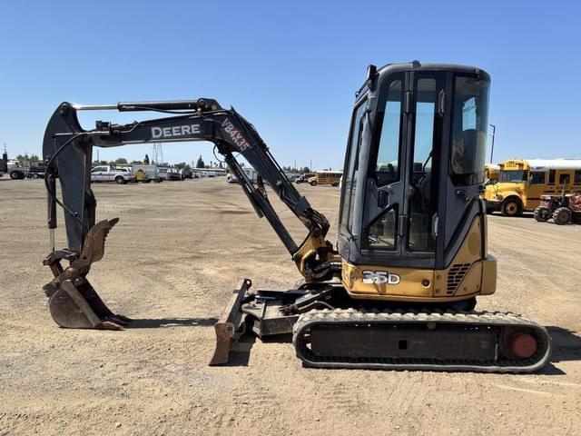 Image of John Deere 35D equipment image 4