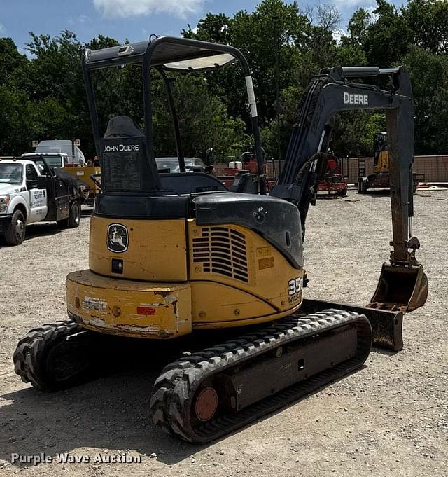 Image of John Deere 35D equipment image 4