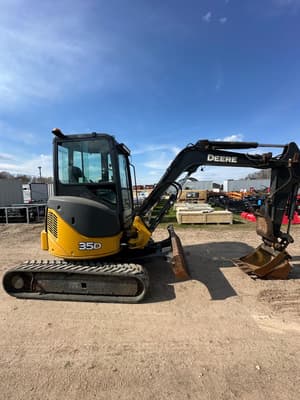 2013 John Deere 35D Image
