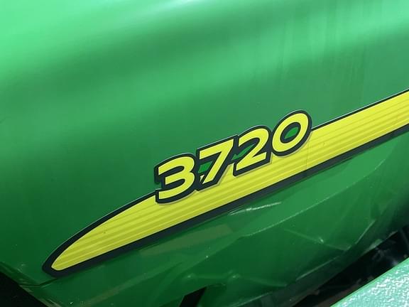 Image of John Deere 3720 equipment image 3