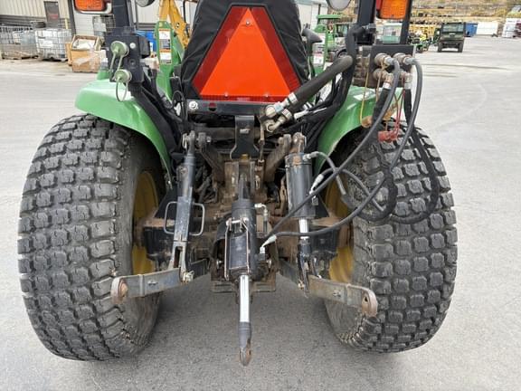 Image of John Deere 3720 equipment image 4