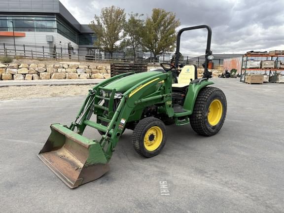 Image of John Deere 3720 Primary image