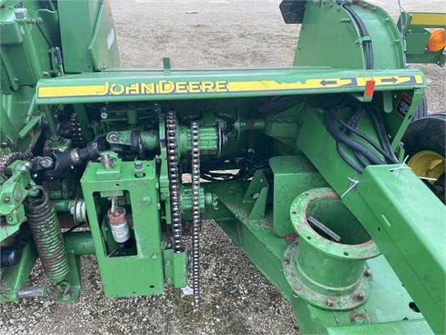 Image of John Deere 3975 equipment image 2