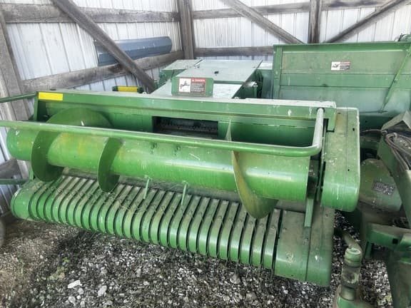 Image of John Deere 3975 equipment image 2