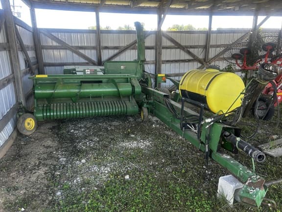 Image of John Deere 3975 Primary image