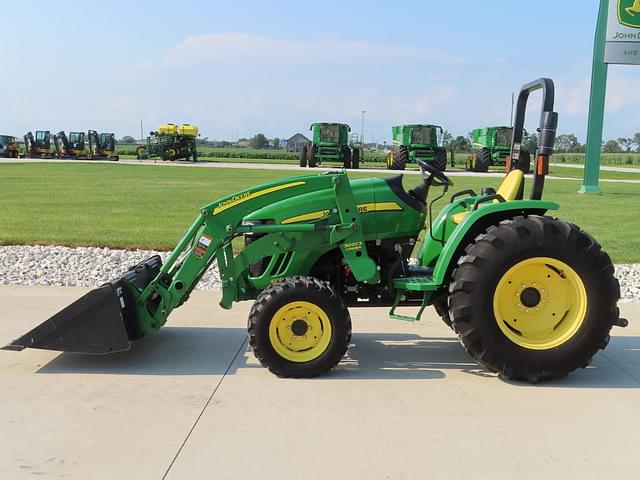 Image of John Deere 4105 equipment image 1