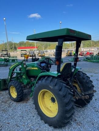 Image of John Deere 4105 equipment image 2