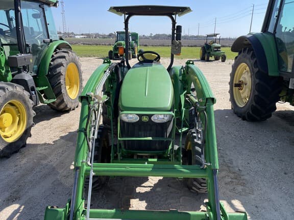 Image of John Deere 4105 equipment image 1