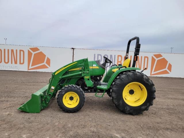 Image of John Deere 4105 equipment image 1