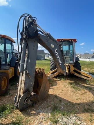 Image of John Deere 410K equipment image 3