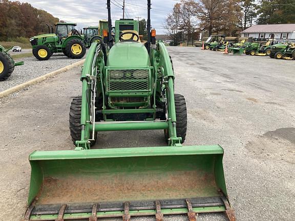 Image of John Deere 4120 equipment image 2