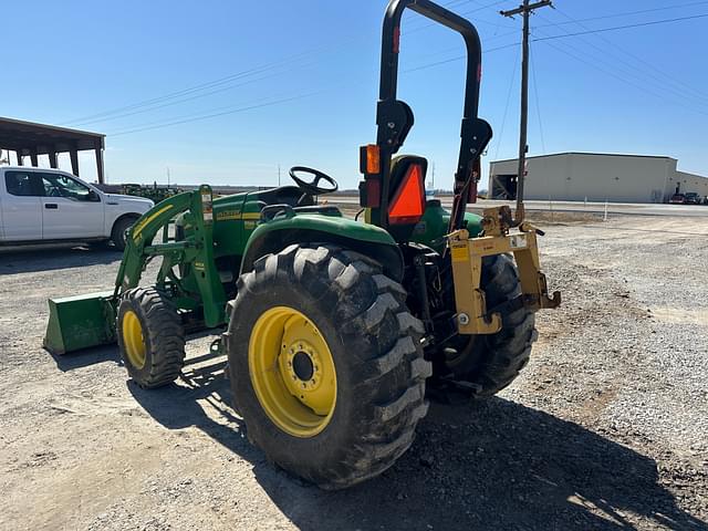 Image of John Deere 4120 equipment image 3