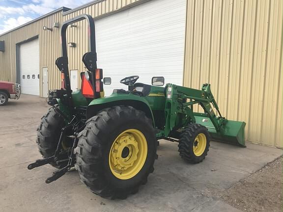 Image of John Deere 4320 equipment image 3