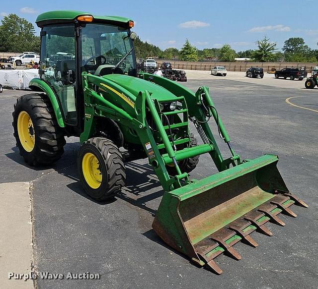 Image of John Deere 4320 equipment image 2