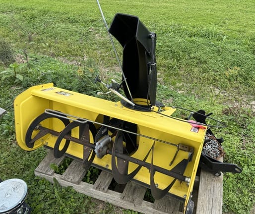 Main image John Deere 44" Snowblower