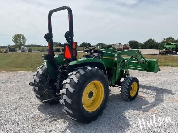 Image of John Deere 4520 equipment image 4