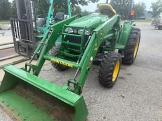 Image of John Deere 4520 Primary image