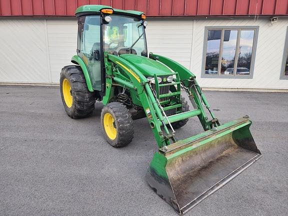 Image of John Deere 4520 equipment image 1