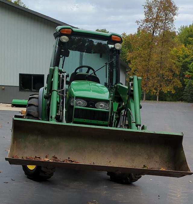 Image of John Deere 4520 equipment image 2