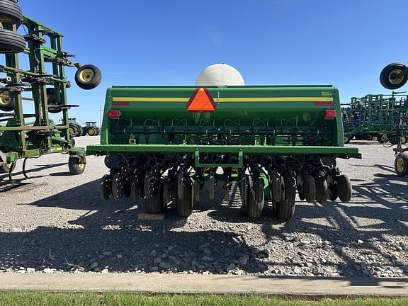 Image of John Deere 455 equipment image 3