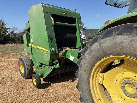 Image of John Deere 459 equipment image 4