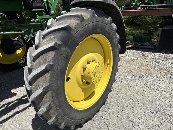 Image of John Deere 4630 equipment image 4