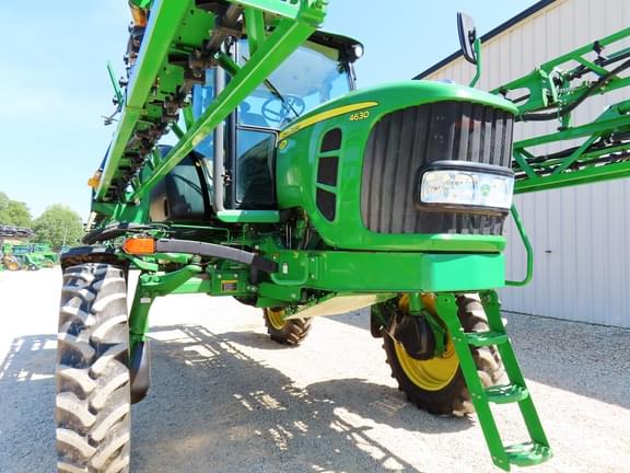 Image of John Deere 4630 equipment image 4