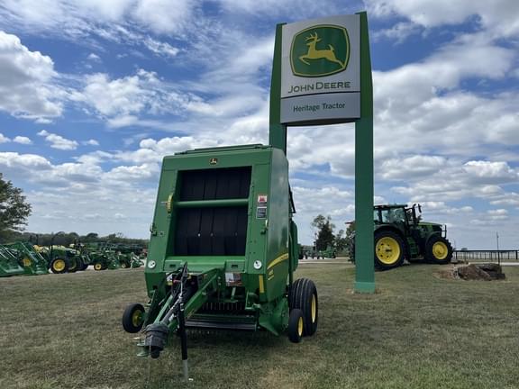 Image of John Deere 469 Megawide Plus equipment image 1