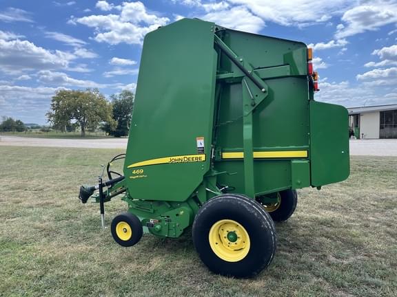 Image of John Deere 469 Megawide Plus equipment image 4