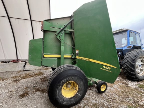 2013 John Deere 469 Megawide Plus Equipment Image0