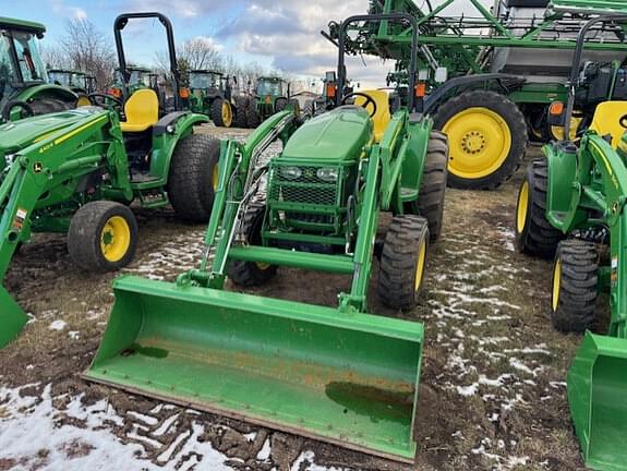 Image of John Deere 4720 equipment image 1