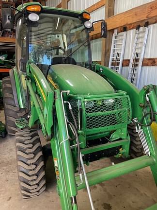 Image of John Deere 4720 Image 1