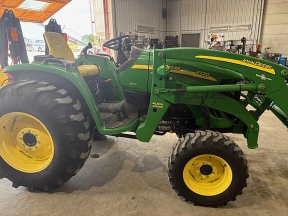Image of John Deere 4720 equipment image 3