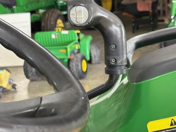 Image of John Deere 4720 equipment image 1