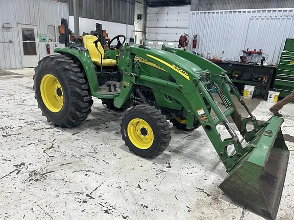 Image of John Deere 4720 Primary image