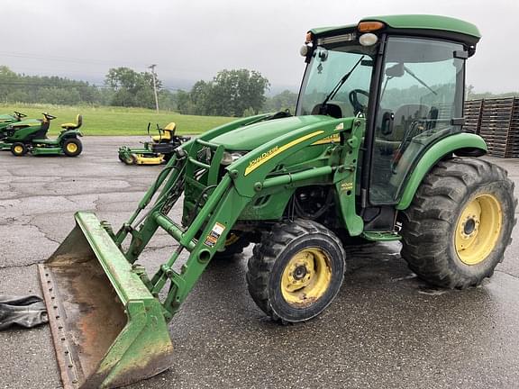 Image of John Deere 4720 equipment image 1