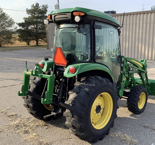 Image of John Deere 4720 equipment image 4