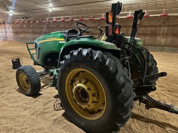 Image of John Deere 4720 equipment image 4