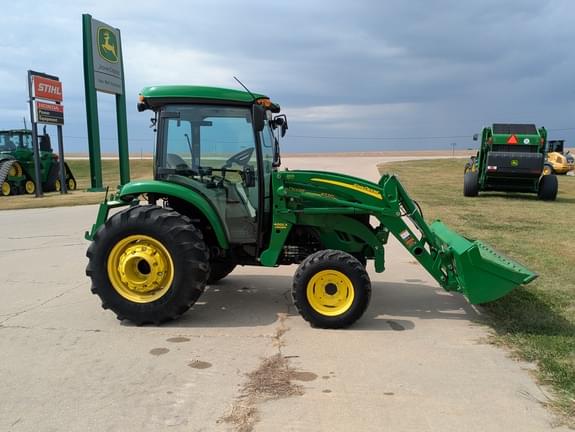 Image of John Deere 4720 equipment image 3
