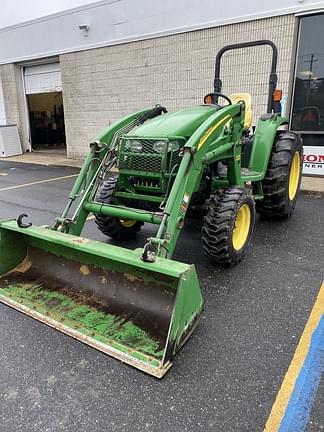 Image of John Deere 4720 equipment image 2