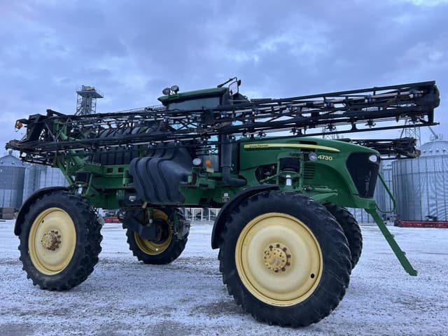Image of John Deere 4730 equipment image 1